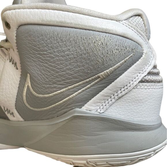 Nike Kyrie Irving Infinity Wolf‎ Gray Basketball shoes size 10 main image 5